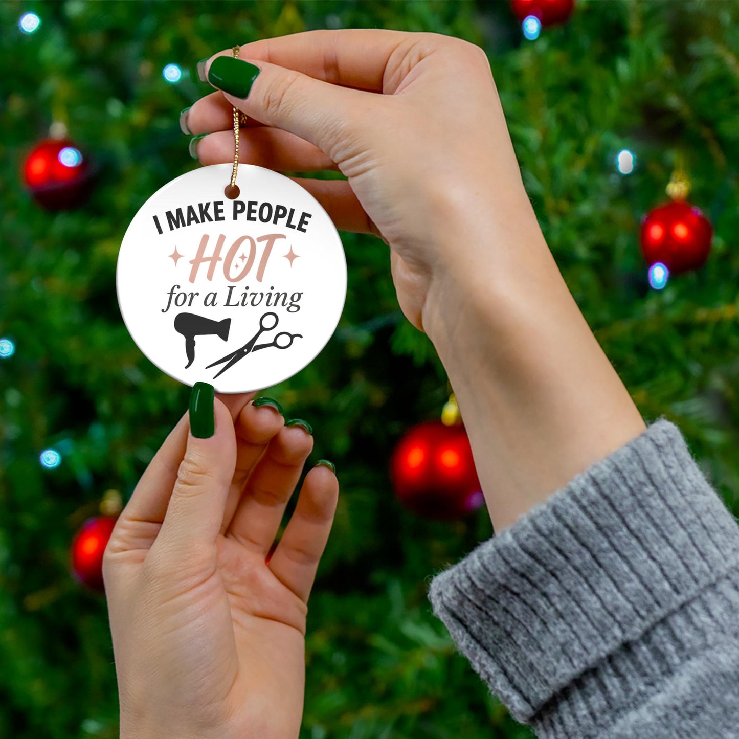 Funny Hairstylist Christmas Ornament: Perfect Holiday Gift for Beauty Salon Professionals & Cosmetologists